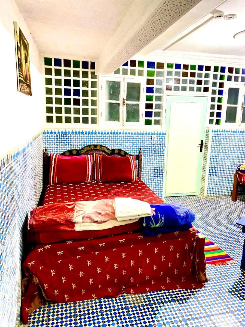 White And Blue Vandrehjem Essaouira Eksteriør billede